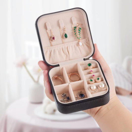 Mini Jewelry Travel Case (Black)